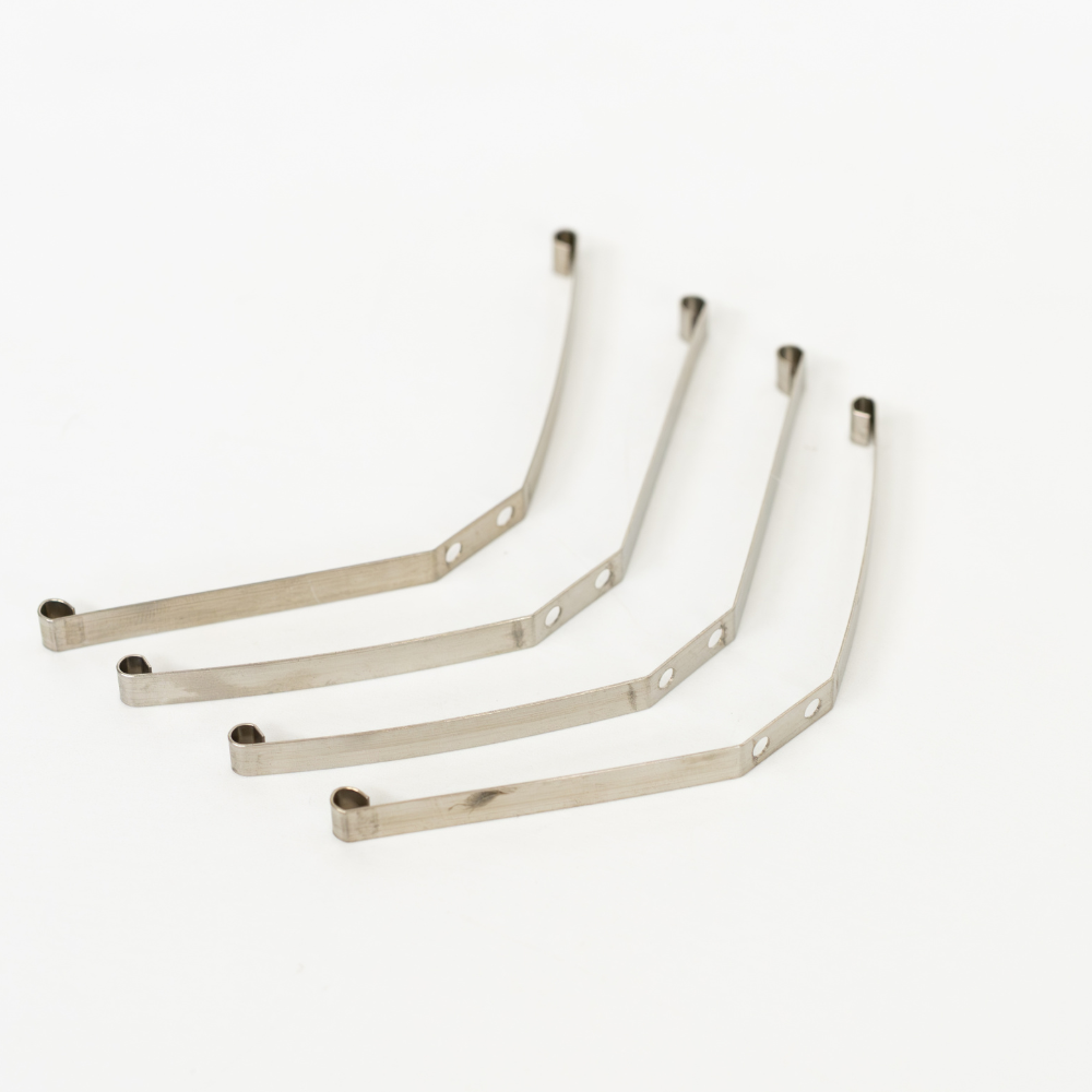 WPL JAPAN C84 スズキジムニーSJ10リーフスプリング＆シャックルセット