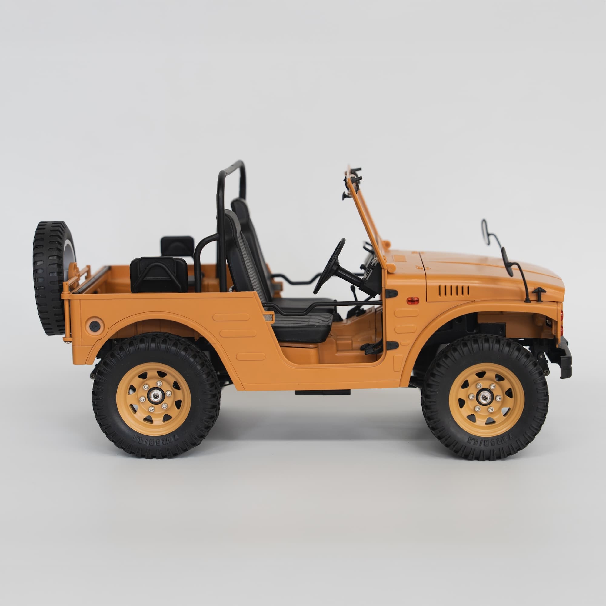 スズキ ジムニー C84 RTR (SJ10 1型)カスタムホイール・タイヤセットA
