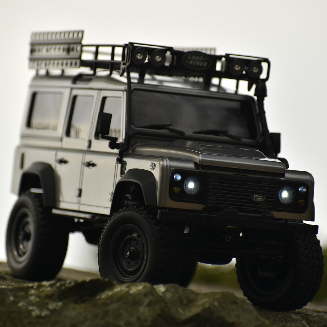 ランドローバー ディフェンダー 1/18 RTR（MNモデル/MN111C）