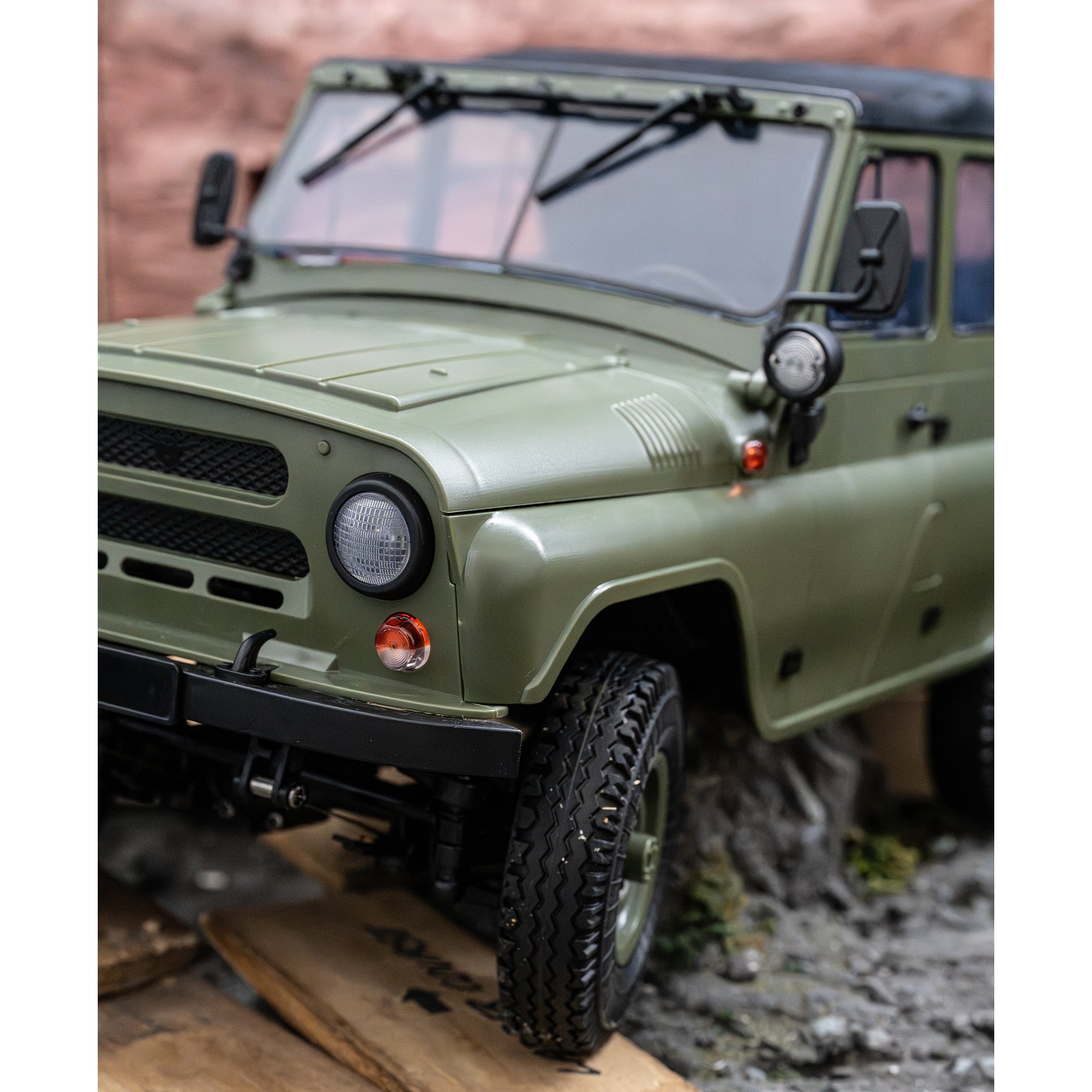 WPL JAPAN C94 1/12 RTR（UAZ-469） ※グローバルエディション・技適
