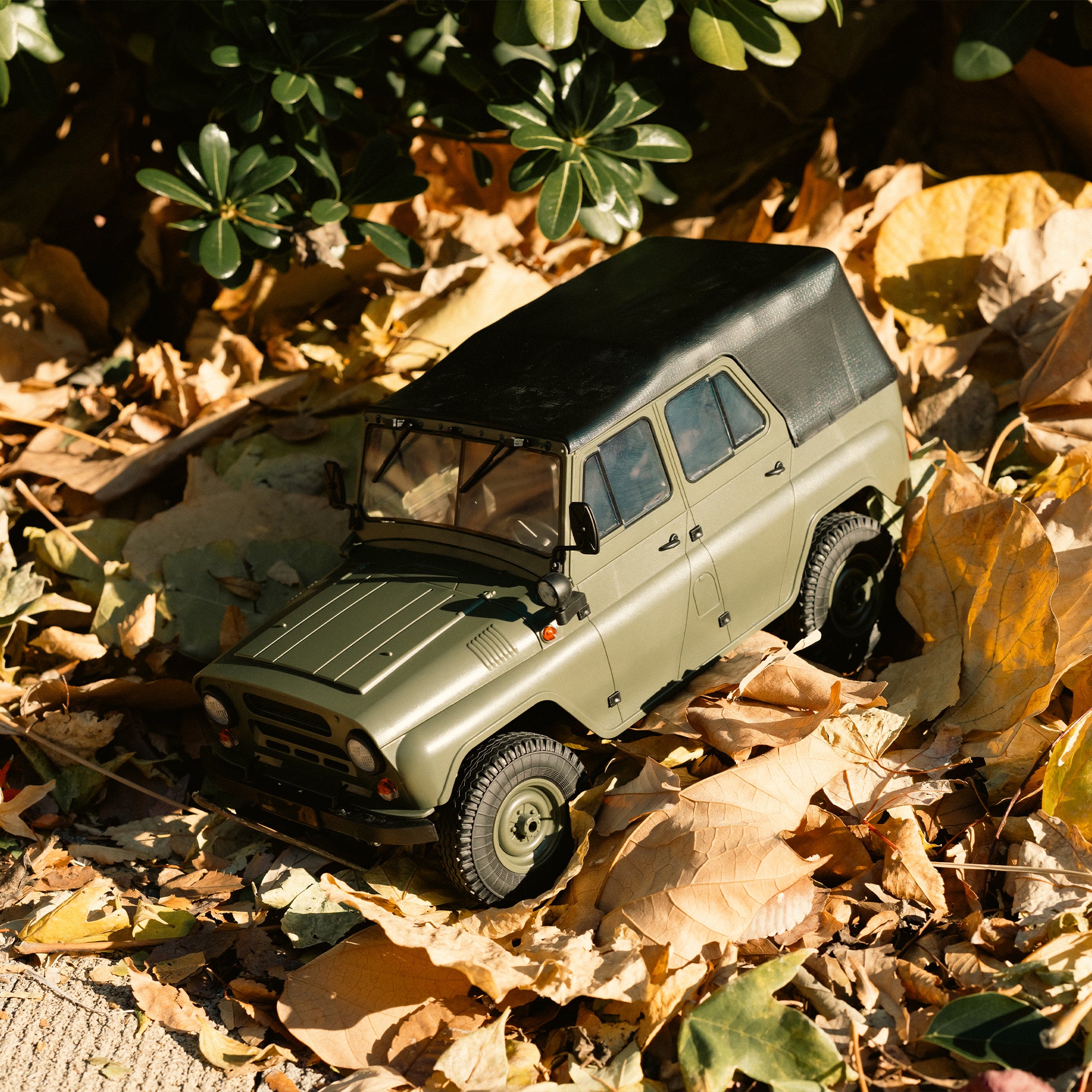 WPL JAPAN C94 1/12 RTR（UAZ-469） ※グローバルエディション・技適