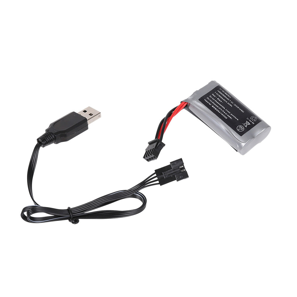 付属する走行用バッテリーと充電器